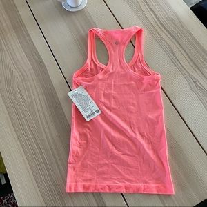 Lululemon Swiftly Tech Racerback Tank 2.0 NWT